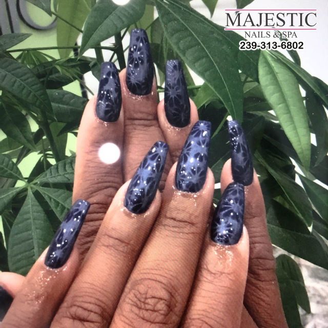 💅 Shine bright with these timeless shades… A classy way to step up your