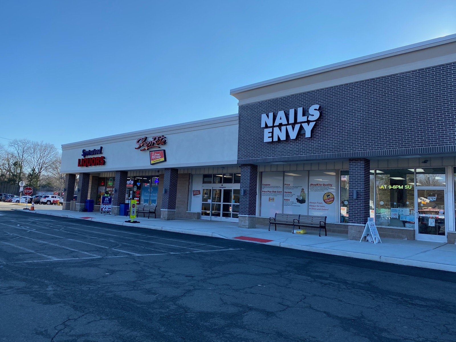 Top-Rated Nails Salon Spotswood, NJ 08884 | Creative Nails World