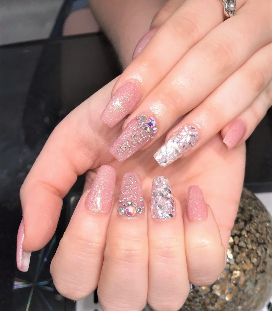4 BEST TYPES OF ACCENT NAILS IN CHESTER VIRGINIA