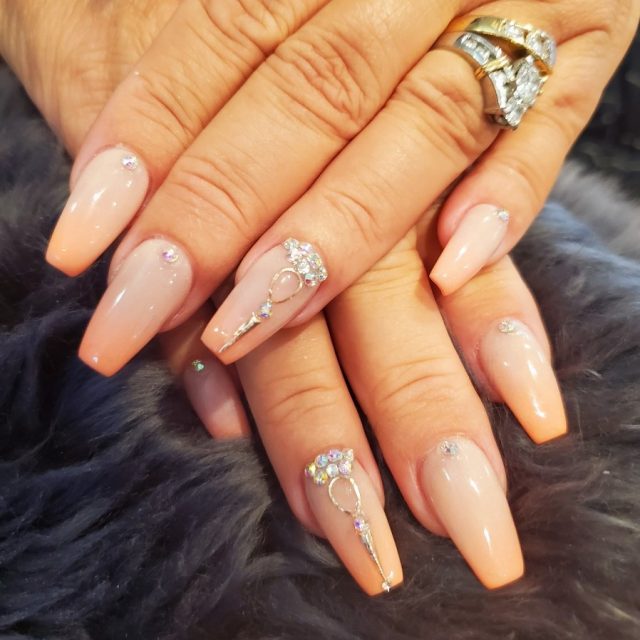 6 BEST TYPES OF ACCENT NAILS Creative Nails World