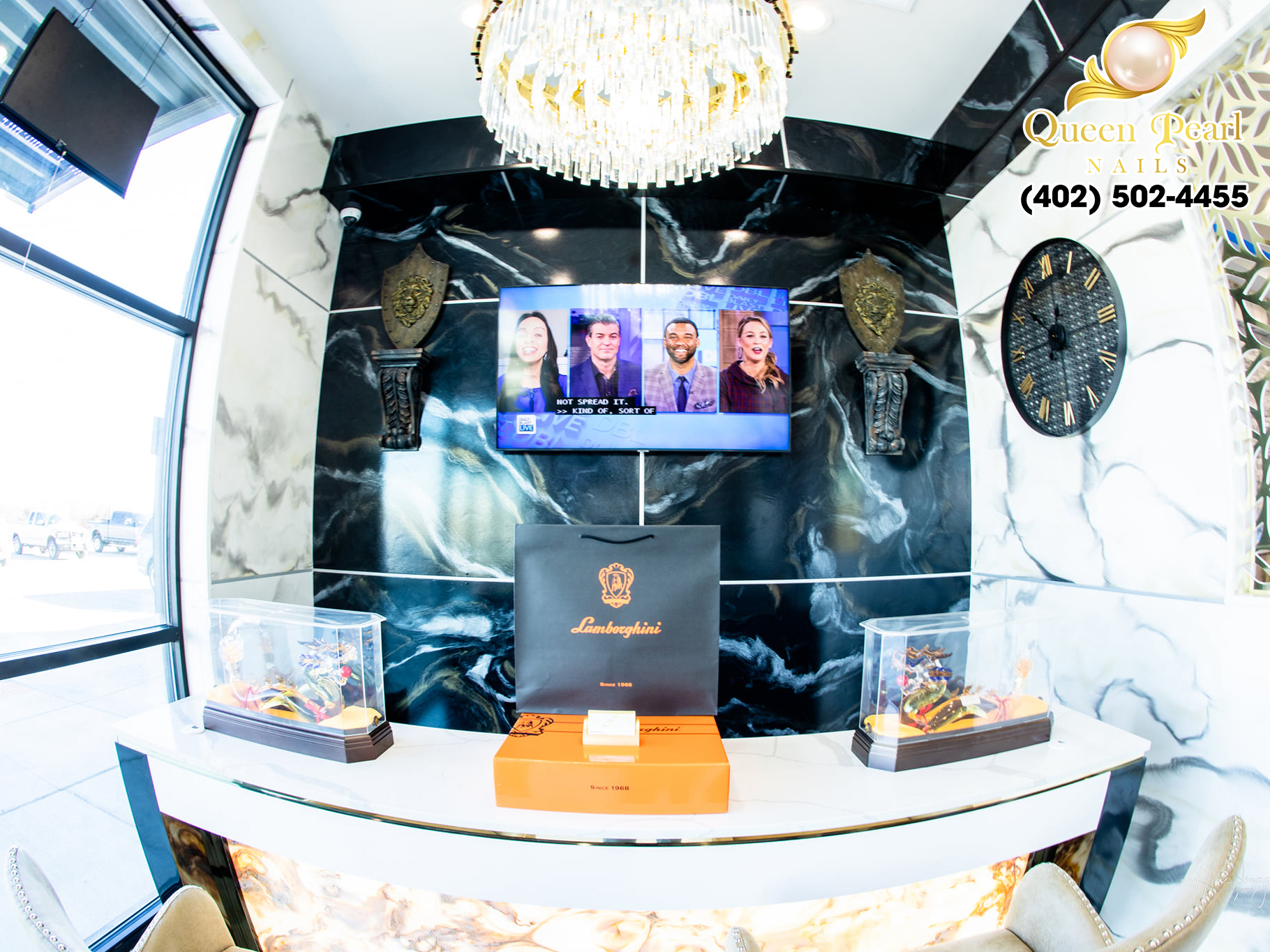 Join the elegant atmosphere at Queen Pearl Nails Gretna today!