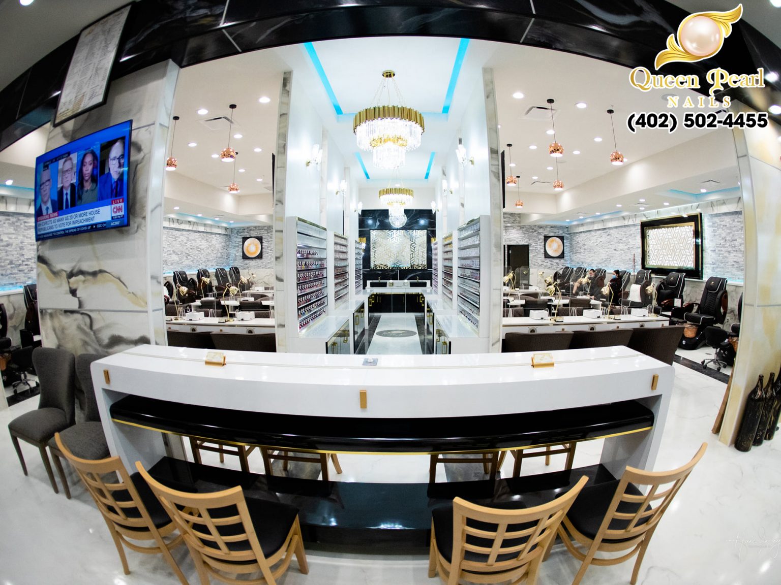 Join the elegant atmosphere at Queen Pearl Nails Gretna today!